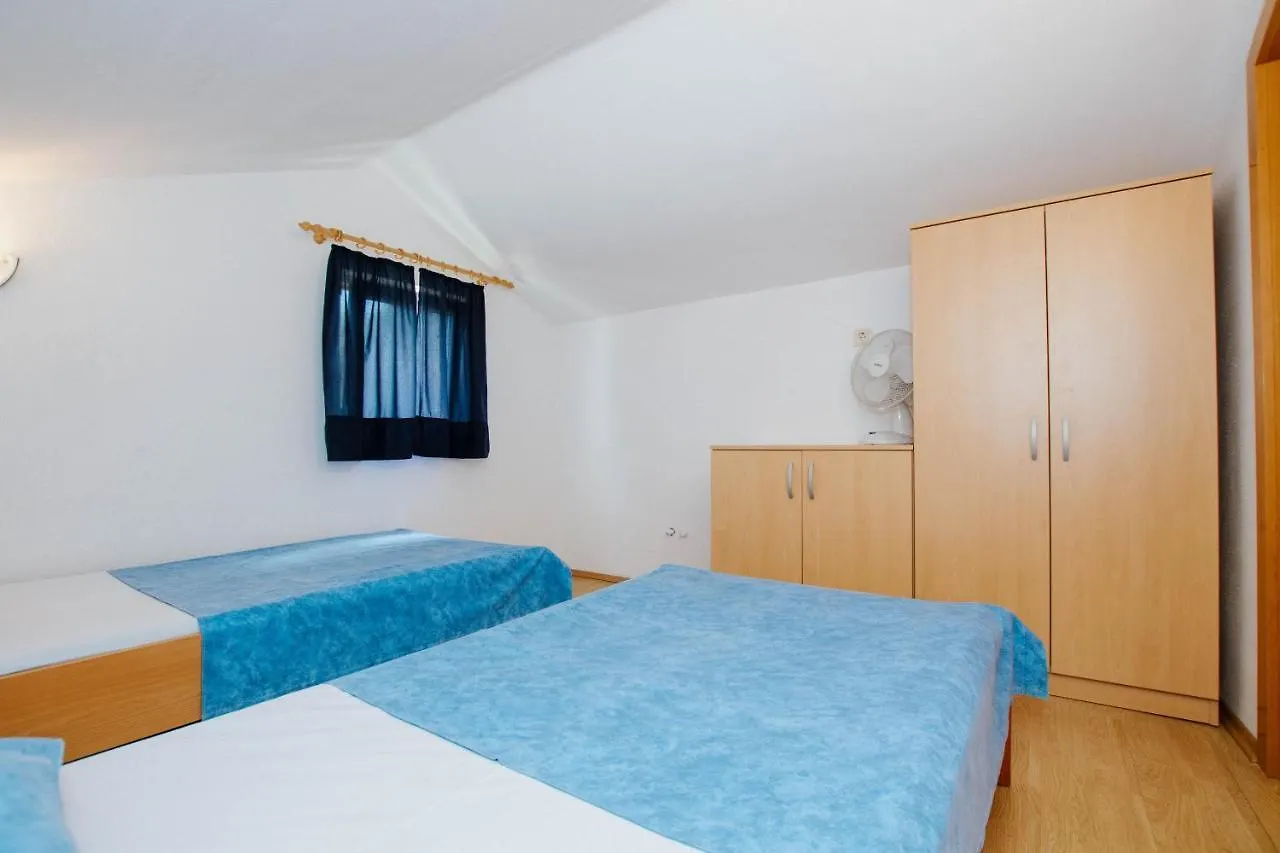 Apartment Mastrinka 11283A 特罗吉尔 克罗地亚