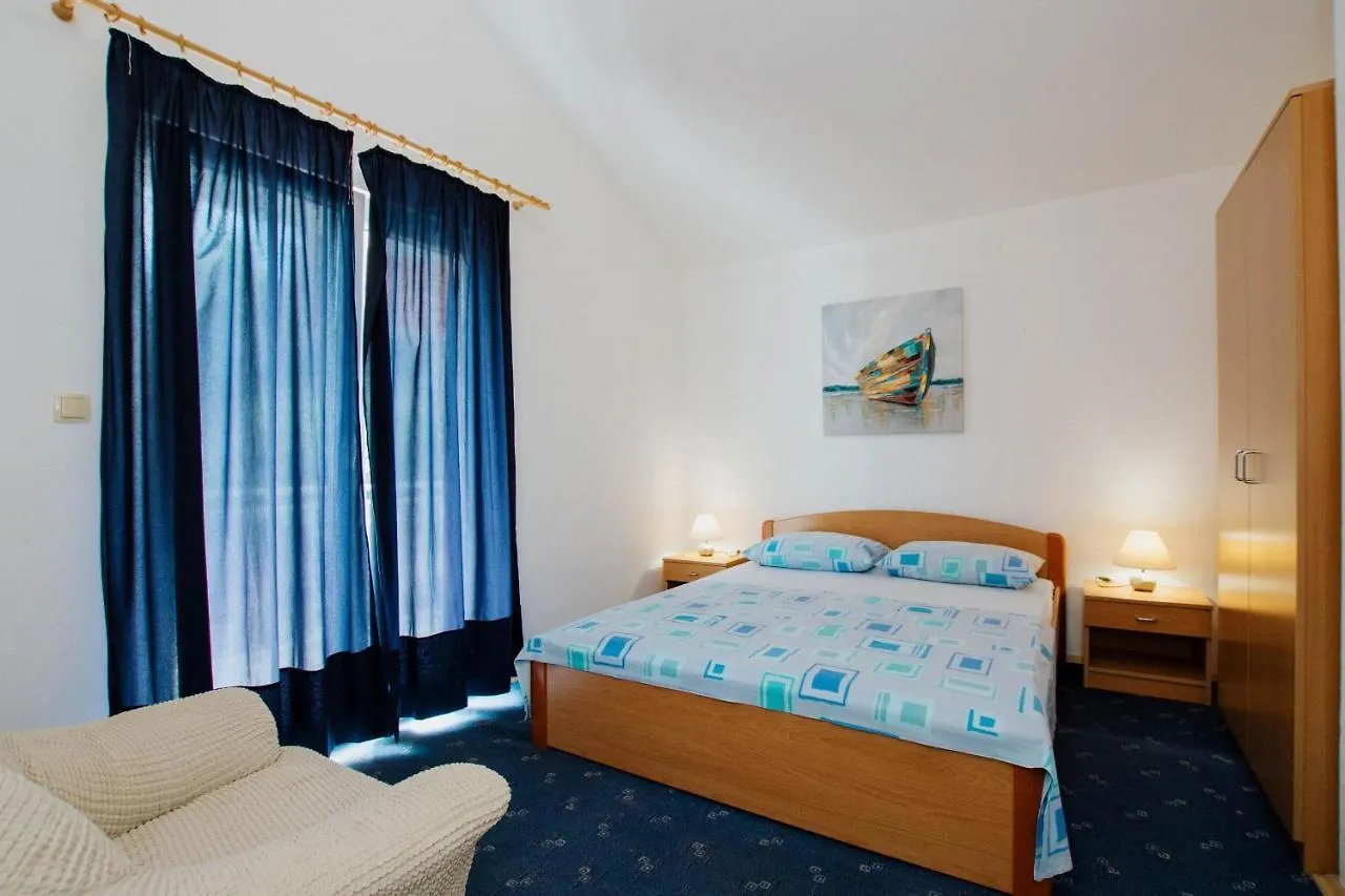 Apartment Mastrinka 11283A トロギール